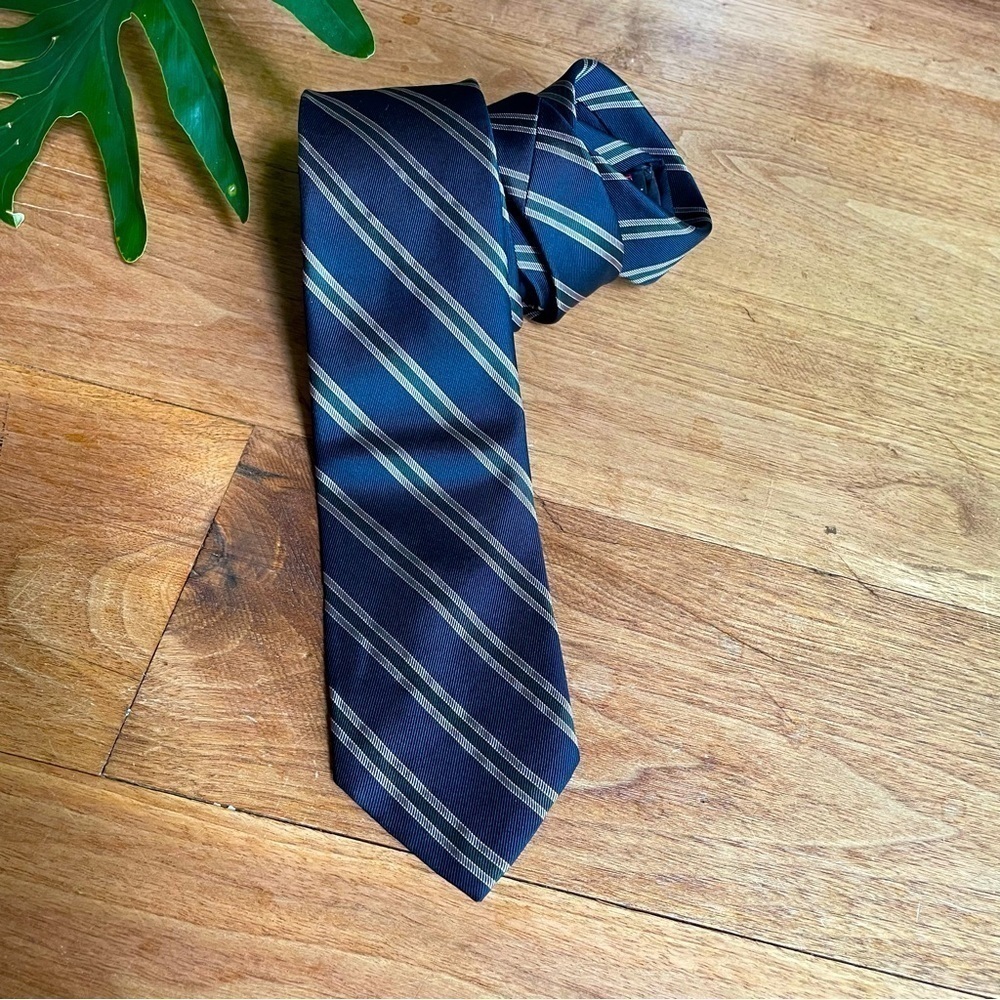 Robert Talbott Striped Silk Men’s Tie